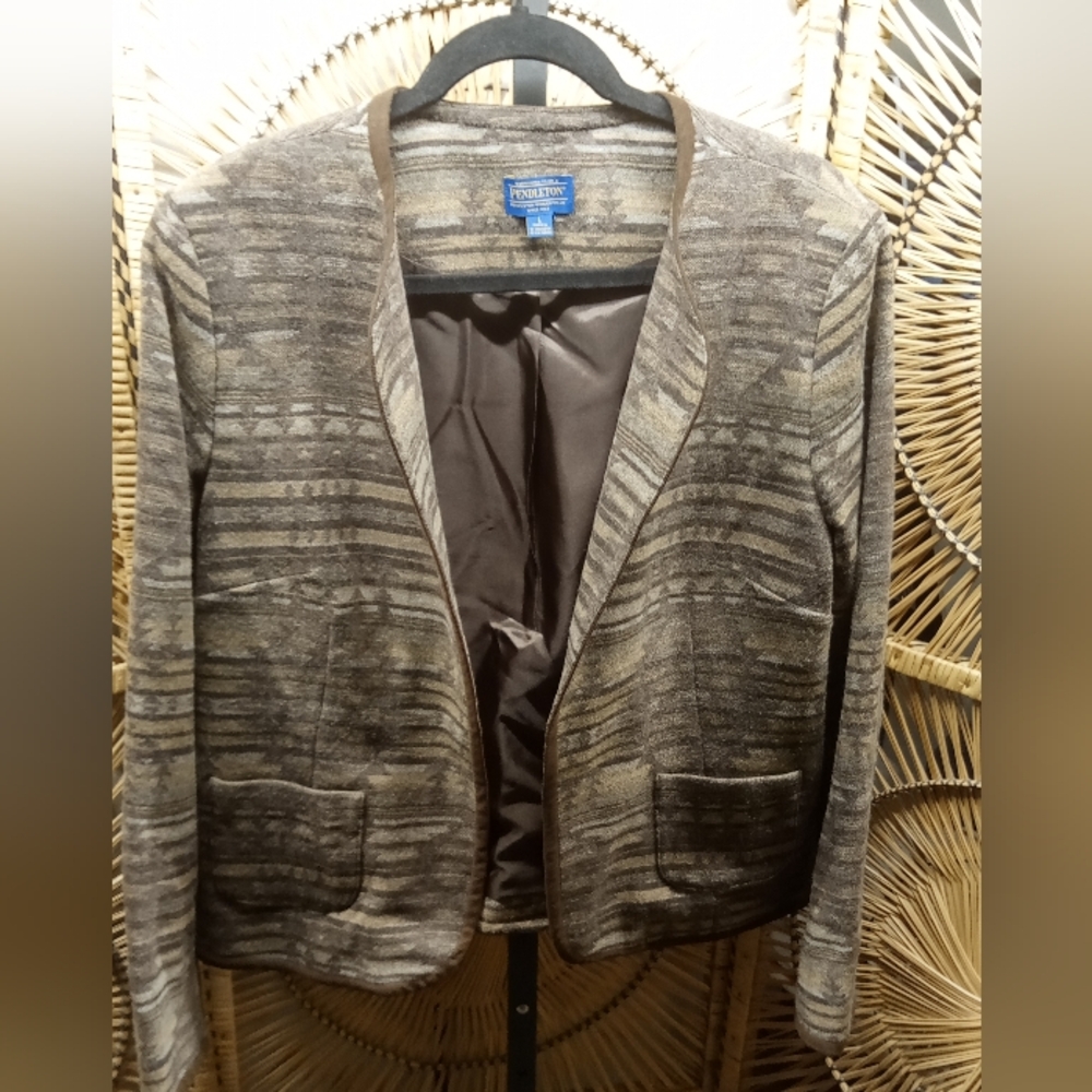 Pendleton Jacket Large - image 4